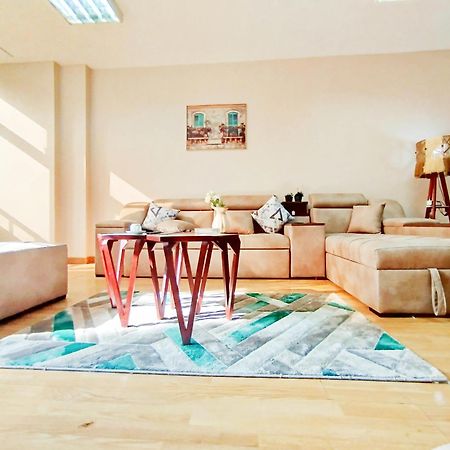 Garden City Apartment In Downtown القاهرة المظهر الخارجي الصورة